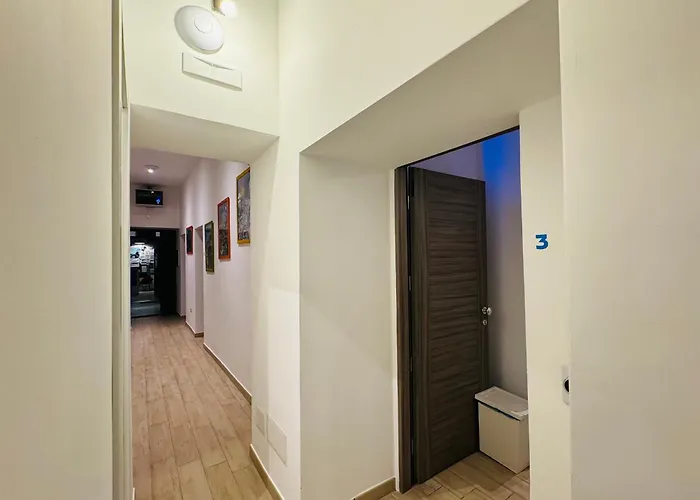 Mancini Auberge de jeunesse Naples