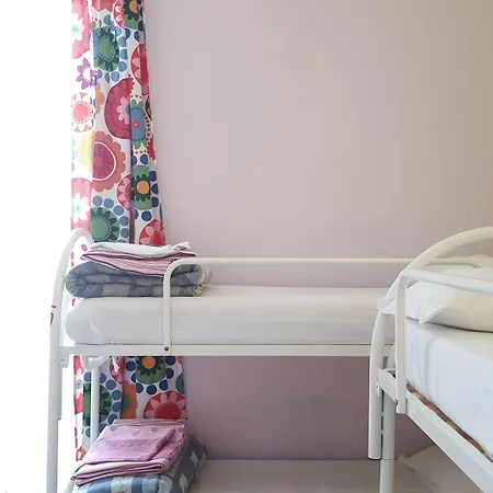 Mancini Hostel *