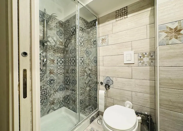 曼奇尼那不勒斯旅馆 *