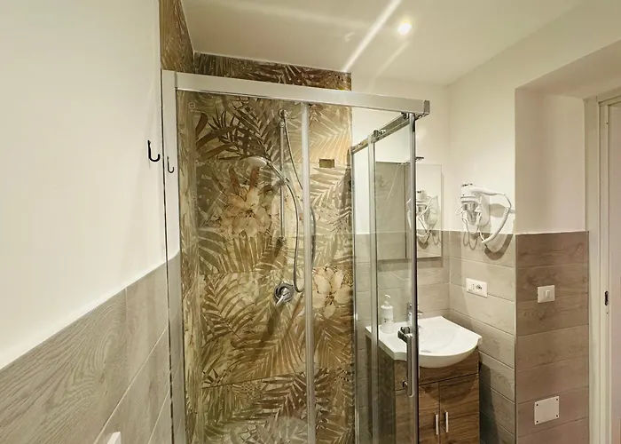 曼奇尼那不勒斯旅馆