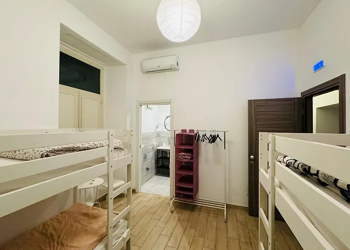 曼奇尼那不勒斯旅馆